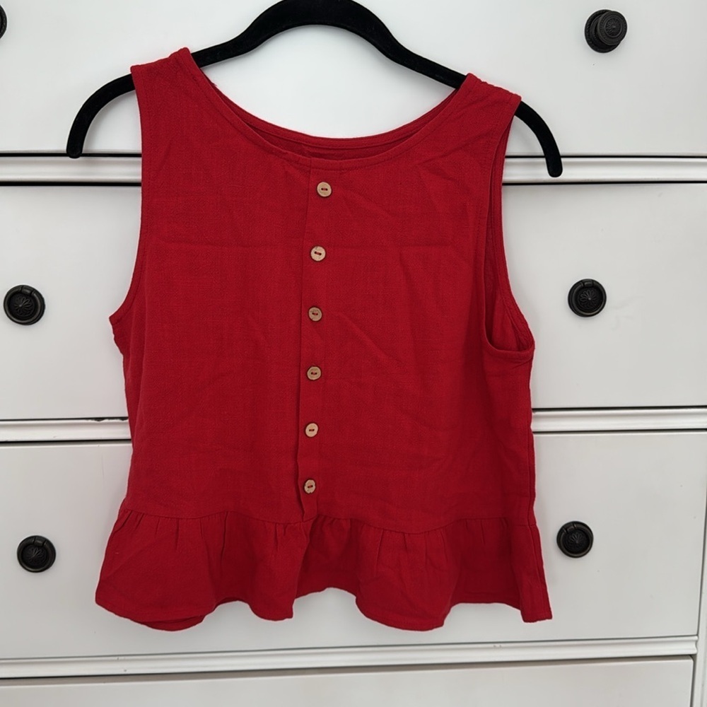 NWT Pretty Garden red peplum tank with buttons size small - Picture 14 of 14